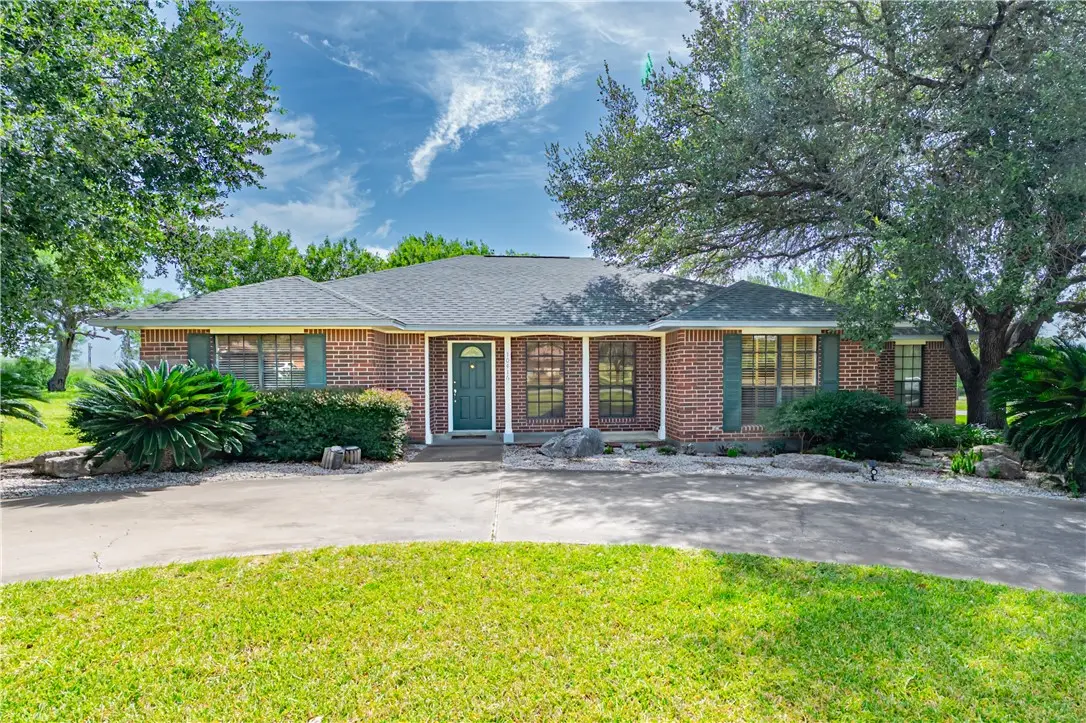 10416 7th Street, Pettus, TX 78146 - #1