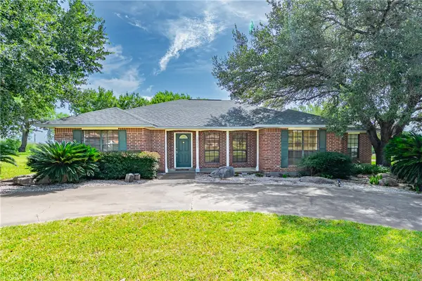 10416 7th Street, Pettus, TX 78146