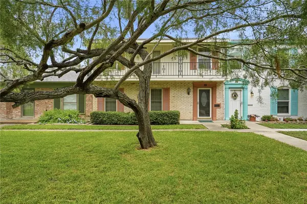 39 Townhouse #S39, Corpus Christi, TX 78412