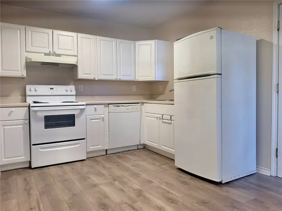 405 Canterbury Drive, Corpus Christi, TX 78412 - #3