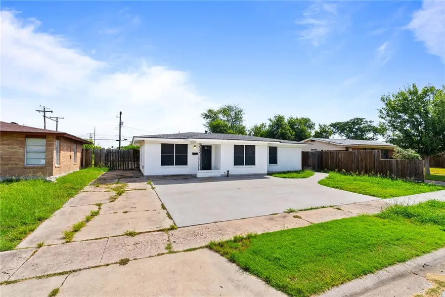 4126 Barnes Street, Corpus Christi, TX 78411 - #2