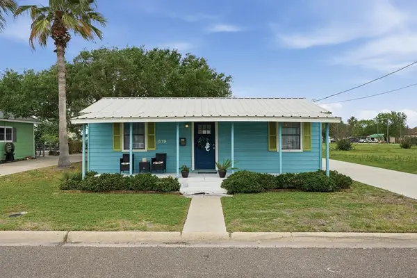 819 S Church Street, Rockport, TX 78382