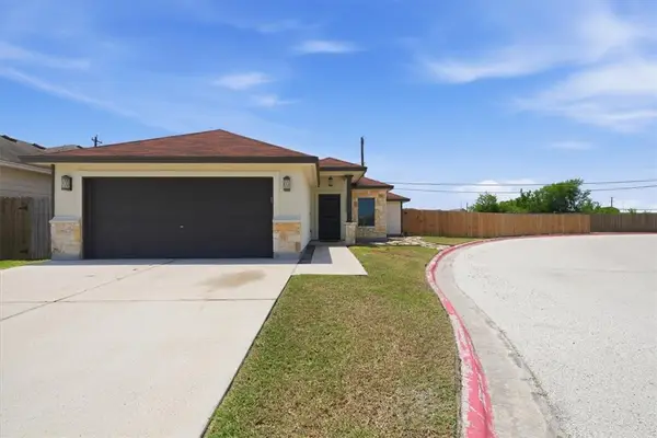 7201 Lake Tranquility Drive, Corpus Christi, TX 78414