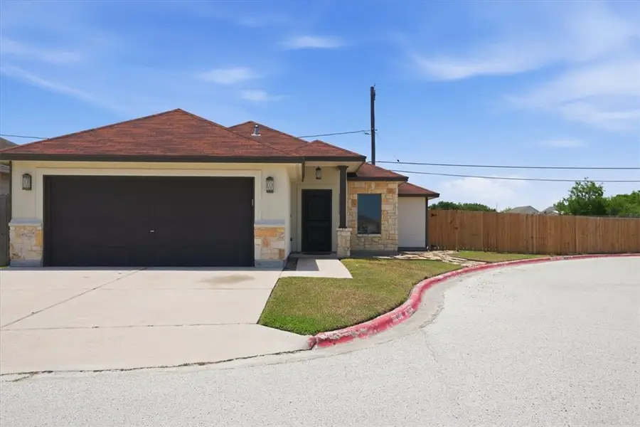 7201 Lake Tranquility Drive, Corpus Christi, TX 78414 - #2