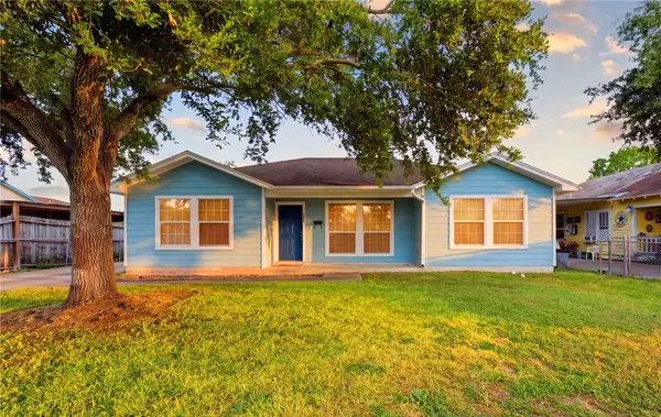 4525 Angela Drive, Corpus Christi, TX 78416