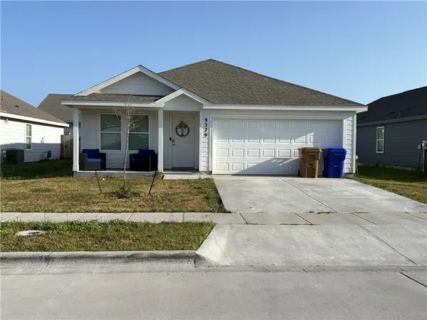 9229 Scottish Oak Street, Corpus Christi, TX 78409