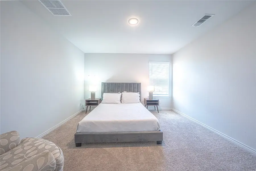 3712 Kings Drive, Ennis, TX 75119 - #3