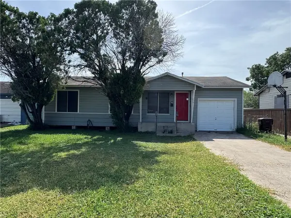 119 W Fairview Drive, Kingsville, TX 78363
