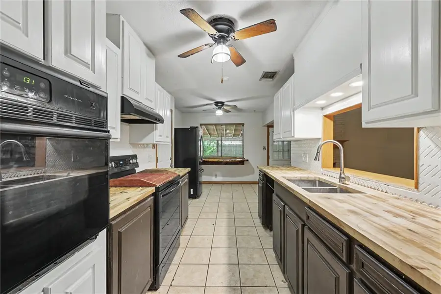 1104 Live Oak, Alice, TX 78332 - #3