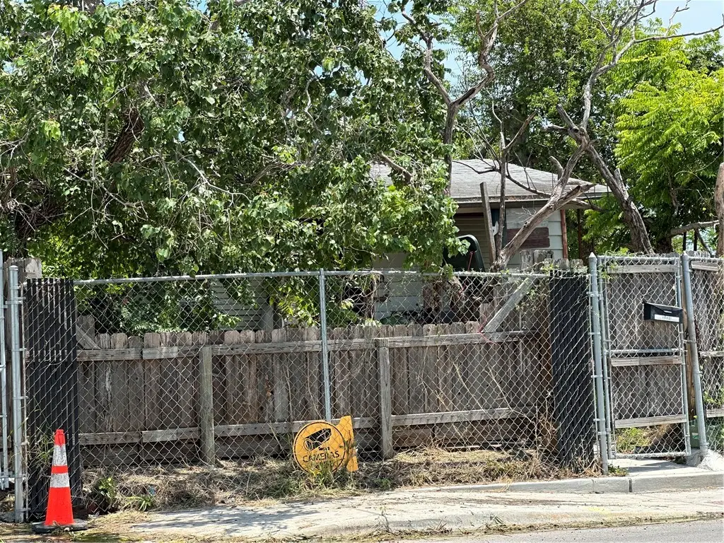 2502 Belton Street, Corpus Christi, TX 78416 - #1