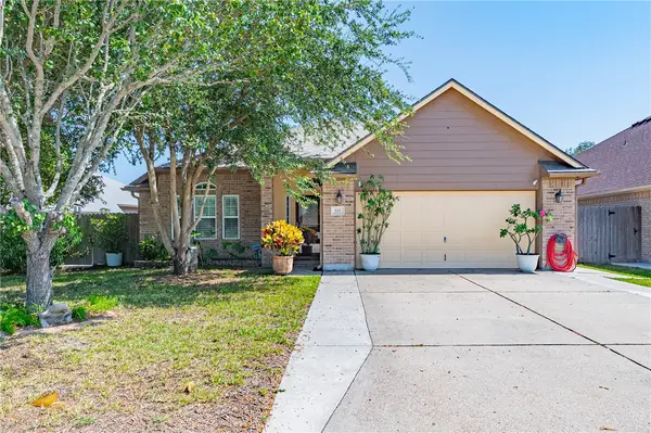 115 Georgian Oaks, Rockport, TX 78382
