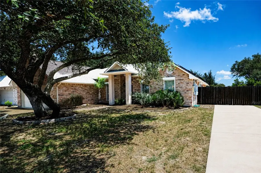 412 Fairway Oaks Street, Rockport, TX 78382 - #2