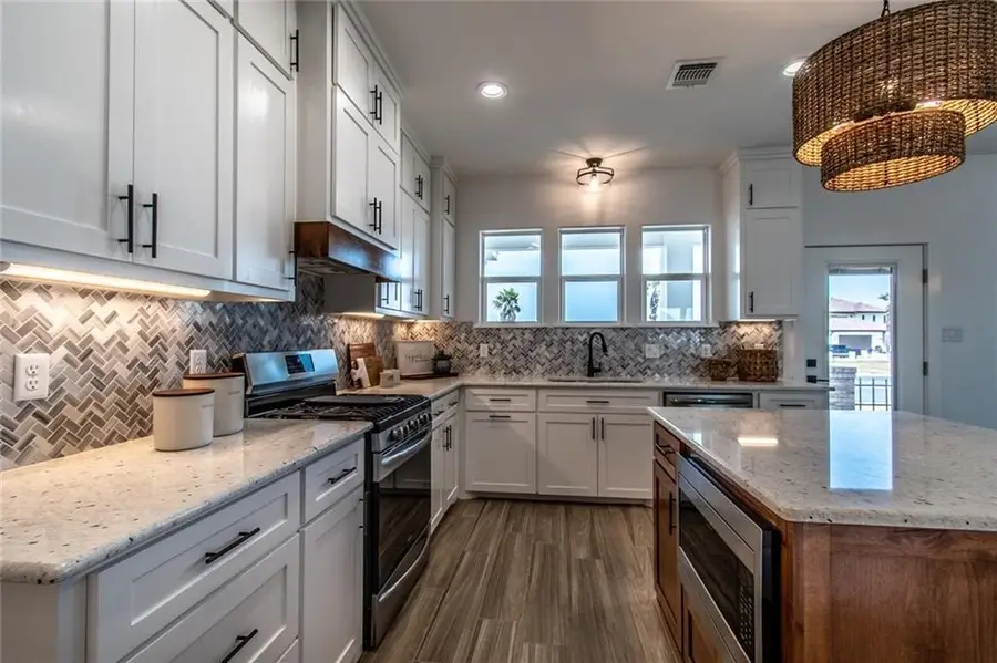 14514 W Chesapeake, Corpus Christi, TX 78418 - #2