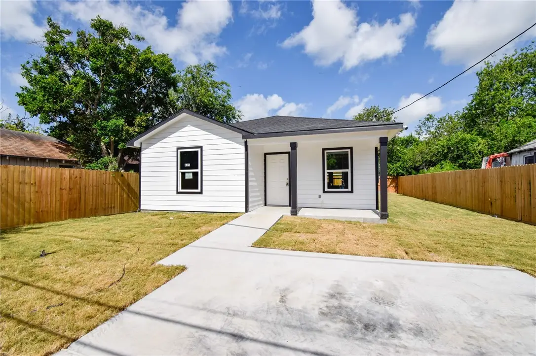 815 Elesa Street, Corpus Christi, TX 78405 - #1