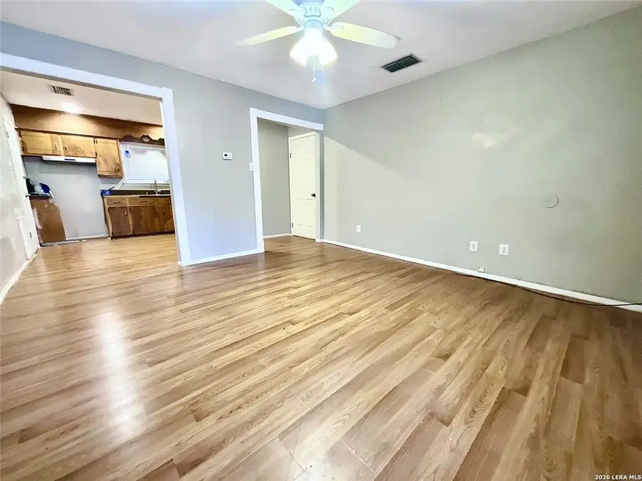 500 S Minneapolis Street, Beeville, TX 78102 - #2