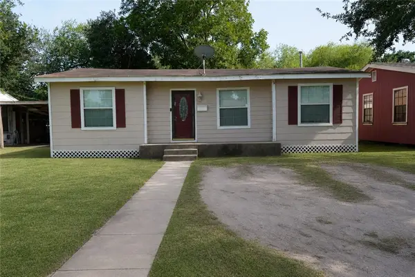 644 Plymouth Street, Alice, TX 78332