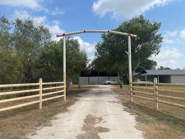 372 E Fm 771, Riviera, TX 78379 - #3