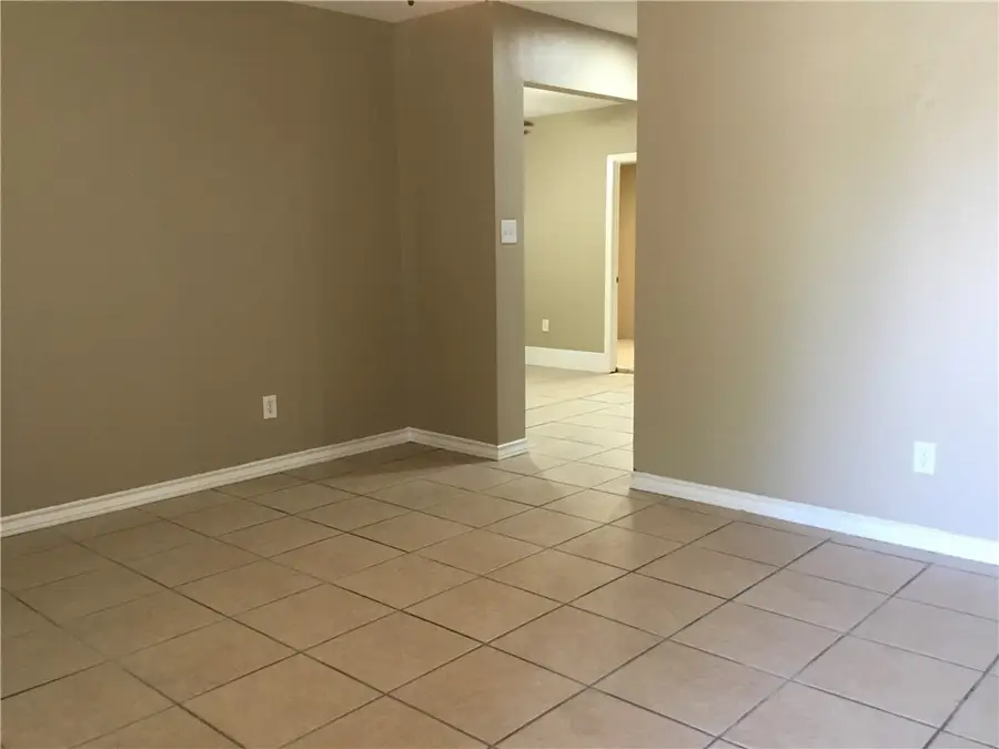 1110 Green Lane Drive, Corpus Christi, TX 78405 - #2