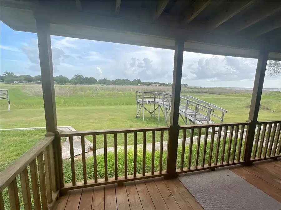 105 Canal St, Mathis, TX 78368 - #3