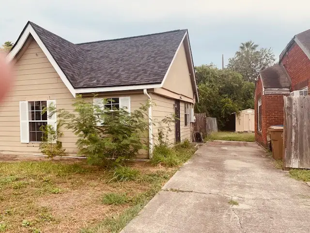 627 Southern Street, Corpus Christi, TX 78404 - #2