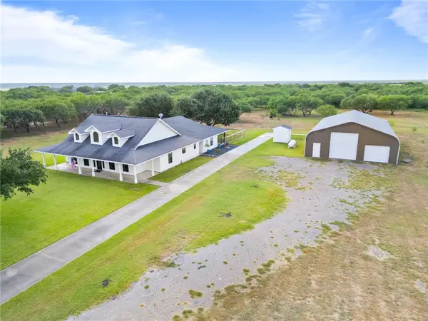 5821 Santa Clara Drive, Robstown, TX 78380