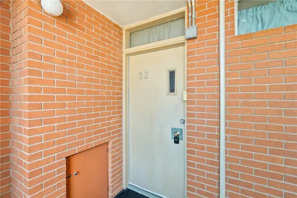 4302 Ocean Drive #32, Corpus Christi, TX 78412