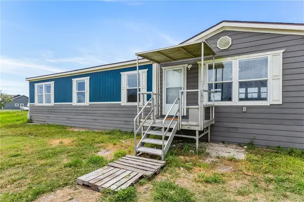 2103 Pajaro Drive, Sinton, TX 78387