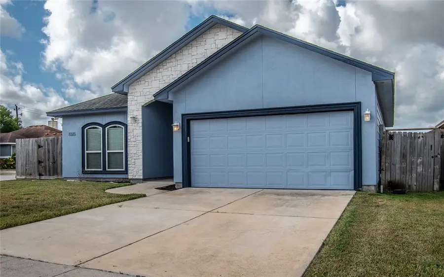 7225 Lake Serenity Drive, Corpus Christi, TX 78414 - #2