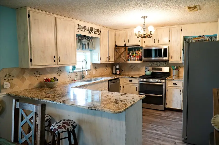 112 Oak, Beeville, TX 78102 - #3