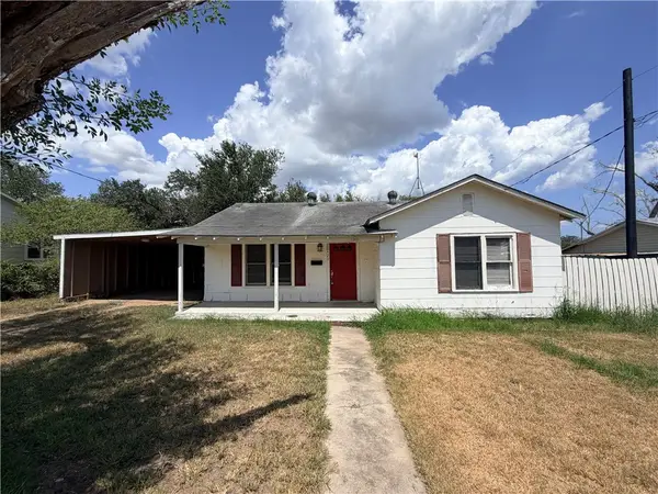 10420 Sixth Street, Pettus, TX 78146