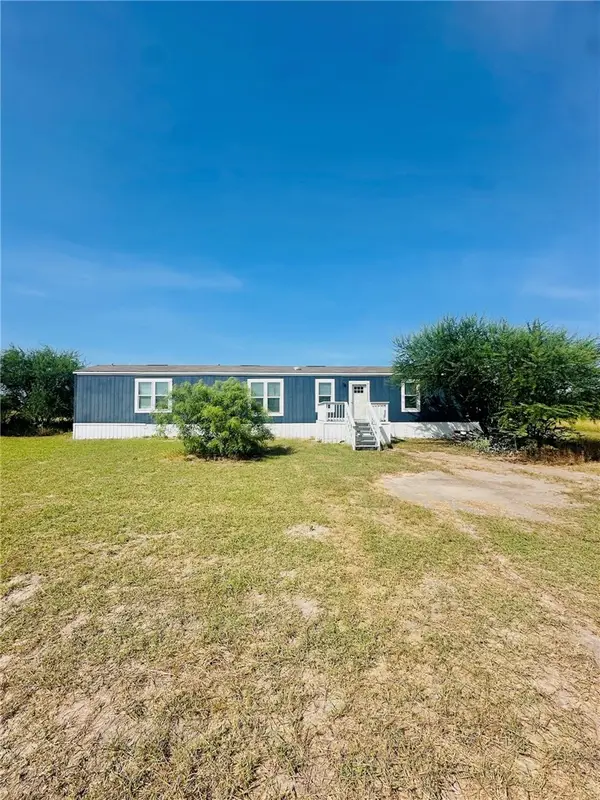 6738 Fm 1833, Robstown, TX 78380
