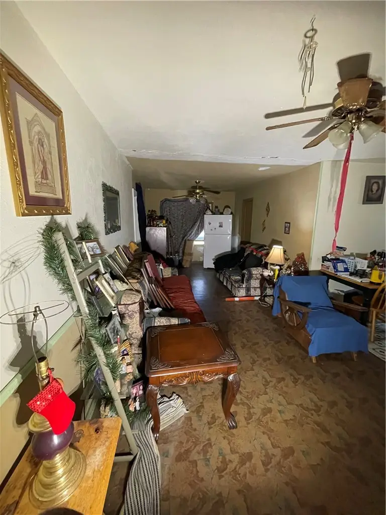 249 N 10th Street, Aransas Pass, TX 78336 - #2