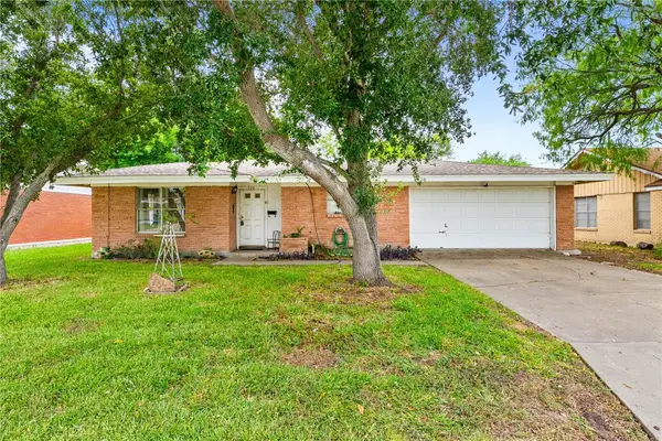 106 Rice Drive, Portland, TX 78374