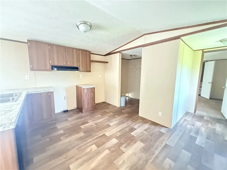 1807 W Gile Avenue, Aransas Pass, TX 78336 - #3