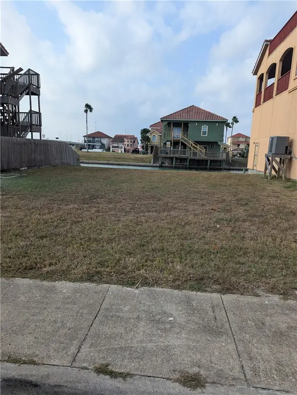 705 Enchanted Harbor Street, Corpus Christi, TX 78402