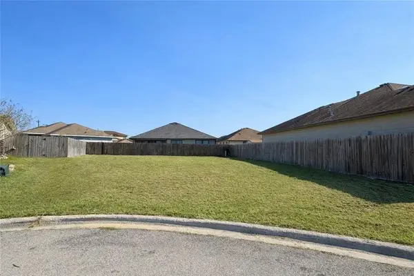 7210 Lake Bliss, Corpus Christi, TX 78414