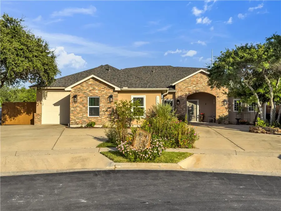 1821 Amos Court, Corpus Christi, TX 78418 - #3