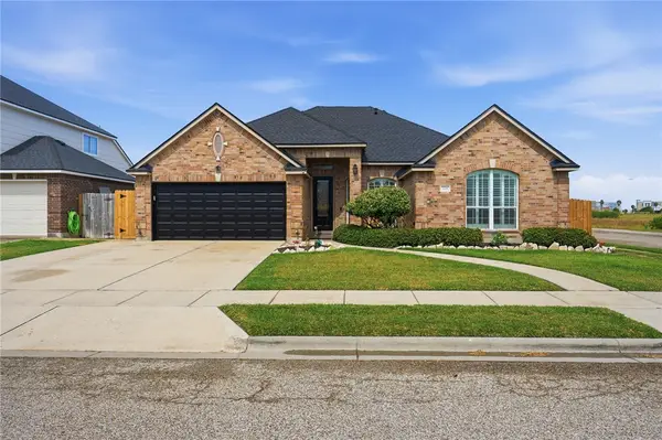 328 Nicklaus Drive, Portland, TX 78374
