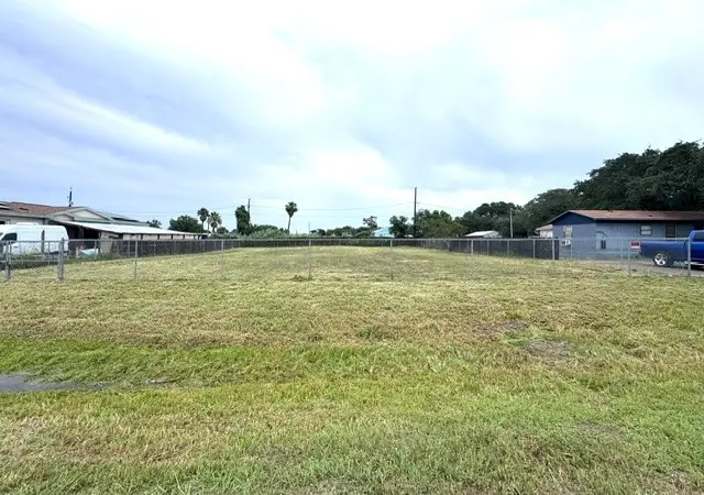 313 & 315 Copano Heights Boulevard, Rockport, TX 78382 - #1
