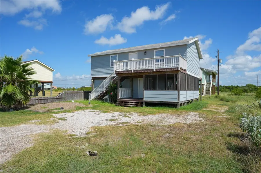114 W Shady Oak, Rockport, TX 78382 - #2
