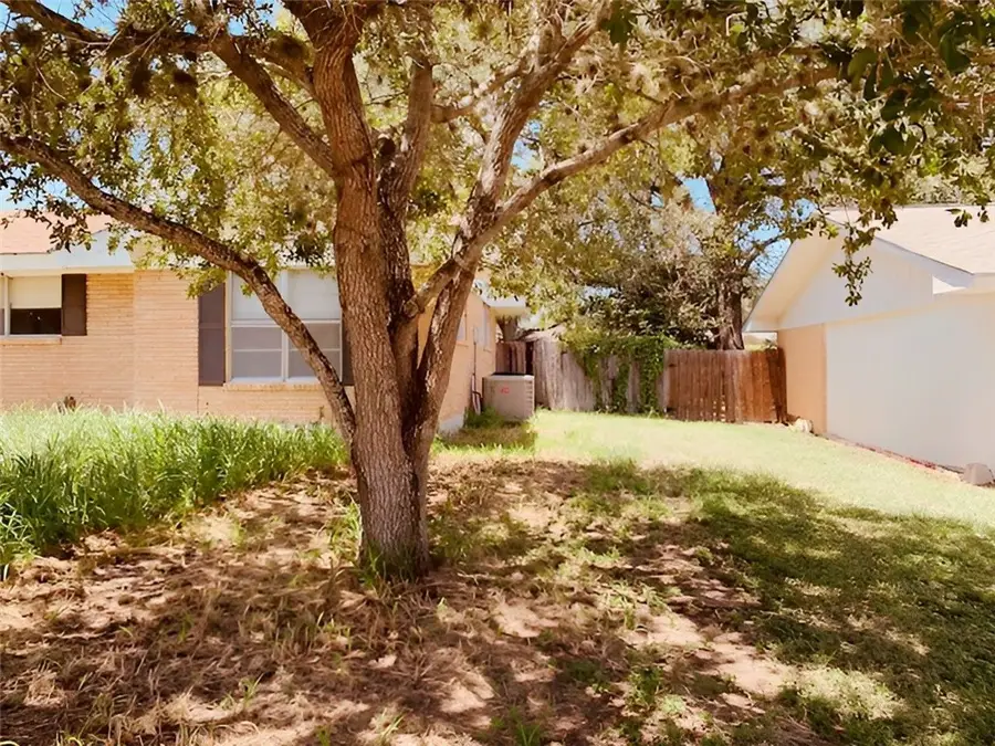 1403 Oriole, Beeville, TX 78102 - #2