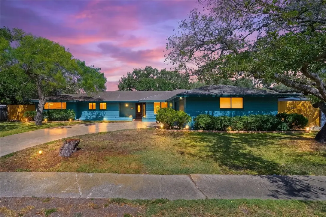 332 Poenisch Drive, Corpus Christi, TX 78412 - #1