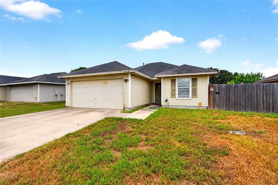 5742 Skylark Drive, Corpus Christi, TX 78408 - #3