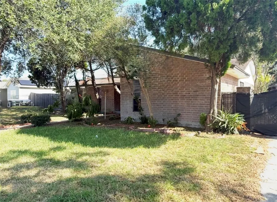 6358 Fitzhugh Drive, Corpus Christi, TX 78414 - #3