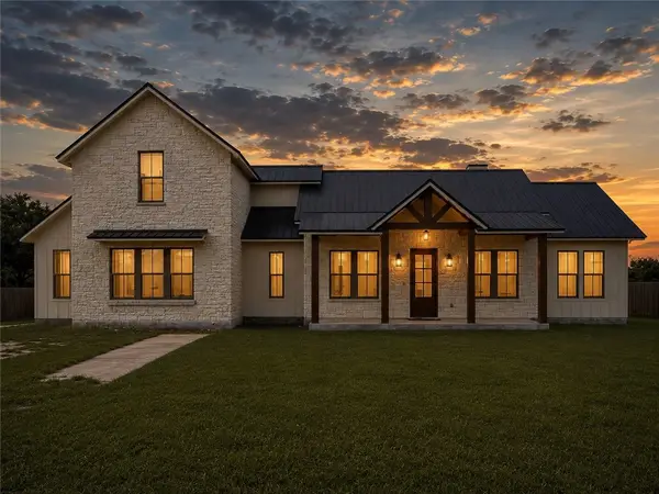 1056 Glenoak Drive, Corpus Christi, TX 78418