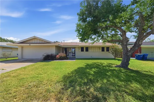 1228 Memorial Parkway, Portland, TX 78374