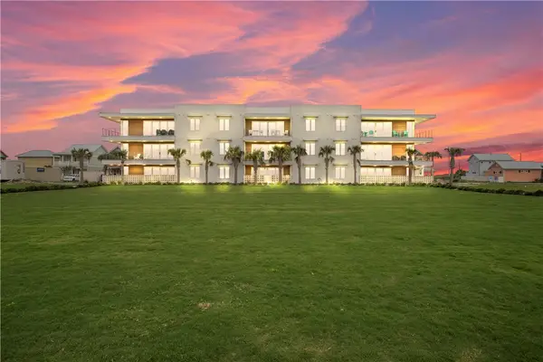 630 Center Square West #202, Port Aransas, TX 78373