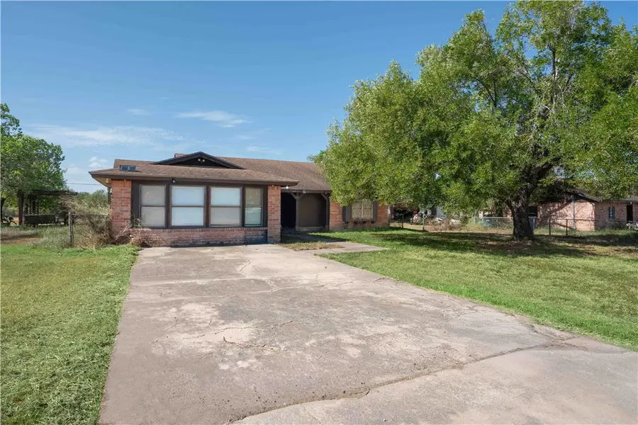 4132 Colony Drive, Robstown, TX 78380 - #2