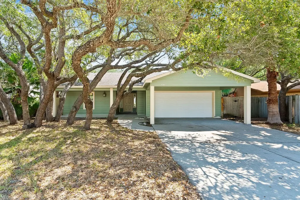 1506 N Live Oak Street, Rockport, TX 78382 - #1