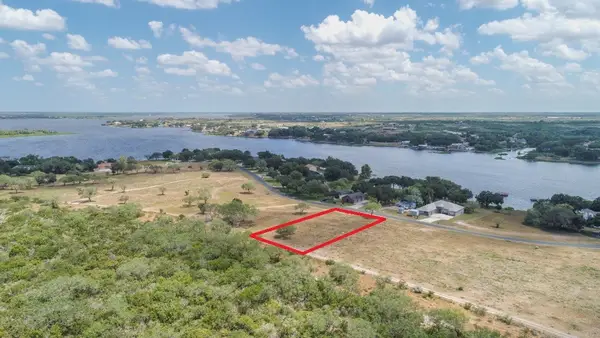 17 Lakeshore Drive, Sandia, TX 78383